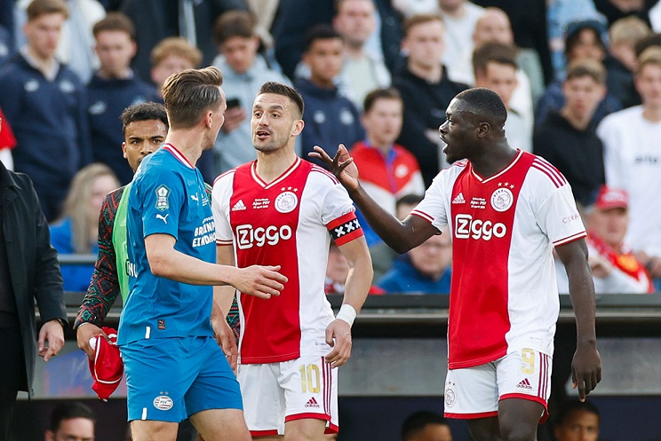 Spieler von Ajax Amsterdam verlieren Preisvorteil auf dem Neuverpflichtungsmarkt